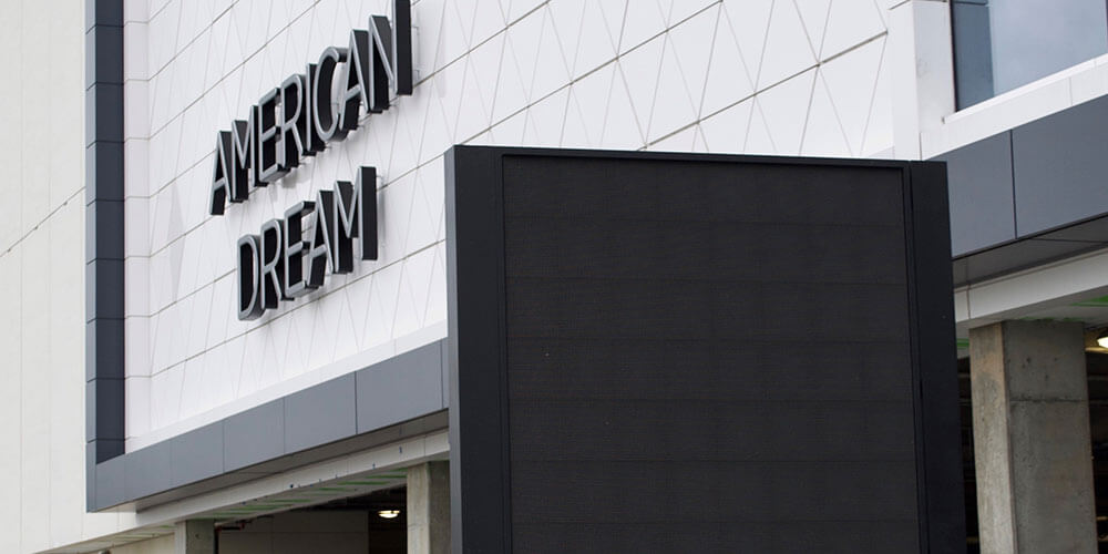 American dream retail complex using CBRS-based private network. 